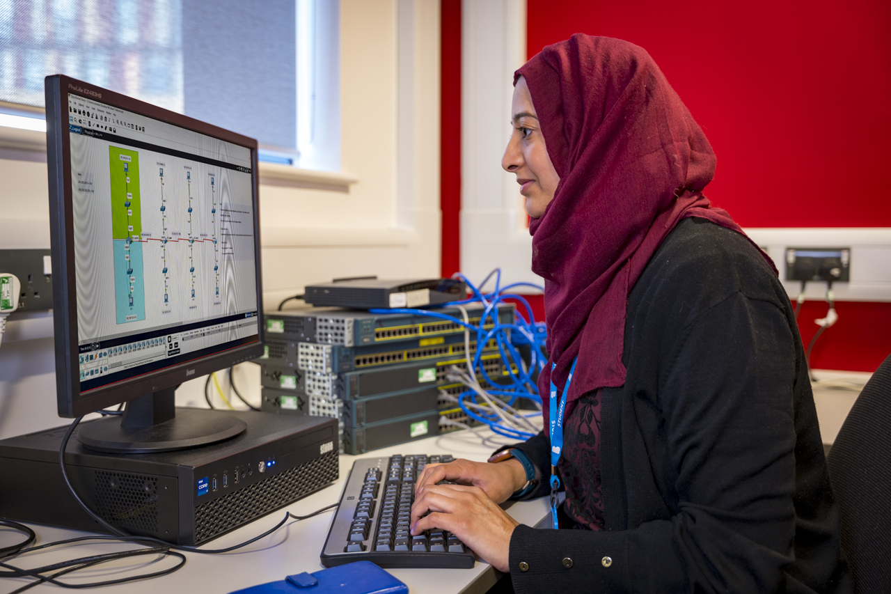 Higher National Certificate in Computing for England