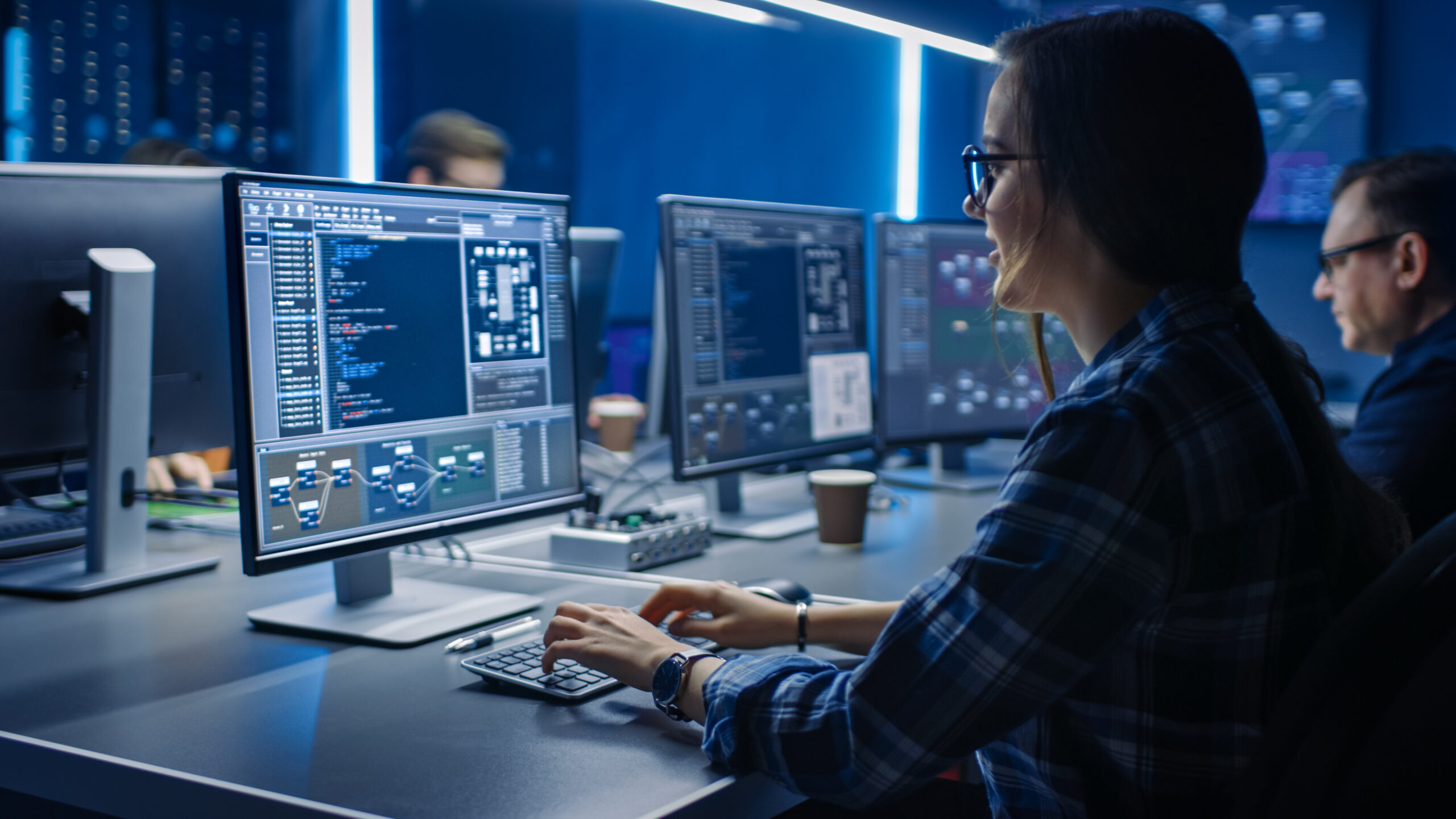 Higher National Level 4 Flex – Database Design & Development