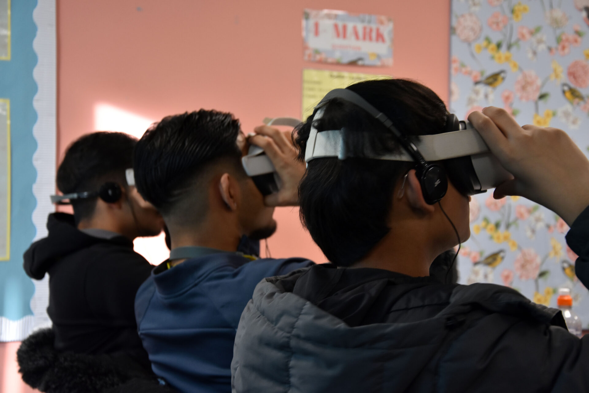 Bradford College 14-16 Alternative Provision Students Explore New Worlds with VR Technology