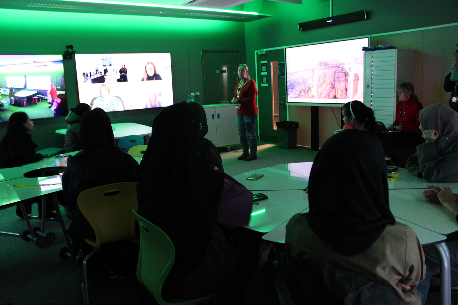 Building Futures: Women in STEM Construction Talk Inspires Bradford College Students